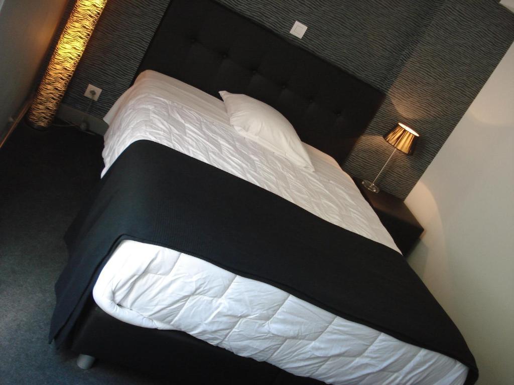 Hotel La Fayette Rochefort Pokój zdjęcie